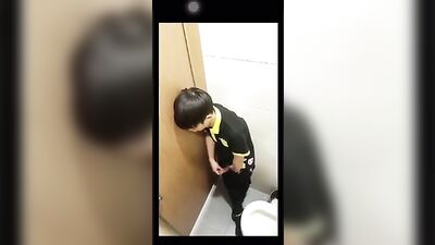 Japanese Toilet Spycam: Unleashing Amateur Asian Cum Shots!