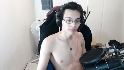 Gay Porn: Dantes Solo Web-Cam Adventure