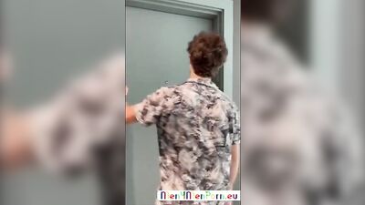 Bareback Teens Grindr Hookup: Explosive Oral Action!