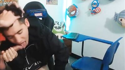 HIS FRIEND SUCKS HIS COCK AFTER SCHOOL - Amateur Big Cocks Handjob Oral Web-Cam