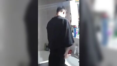 He cums into the sink: New Twink Cum Shots on Web Cam!