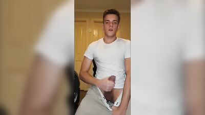 Jerk Twink Cum Amateur Solo Handjob: The Ultimate Orgasmic Adventure!