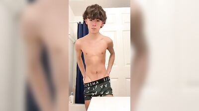 Get naked with the cutie! #boys #amateur Action