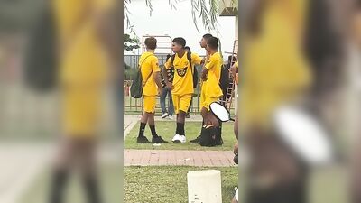 Acomodando los huevos - Fun Teen Gay Porn Adventure!