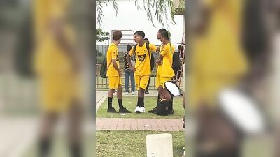 Acomodando los huevos - Fun Teen Gay Porn Adventure!