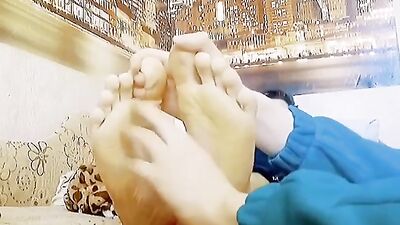 Feet Worship: Licking Loves Ginger Soles!