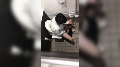 Japanese Boys Toilet Spycum12 - Amateur Asian Solo Straight Boys in Japan!