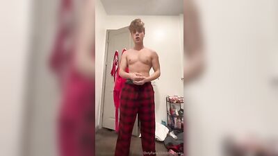 [HOT OF][0370] Hot MENage à trois in the Bedroom!