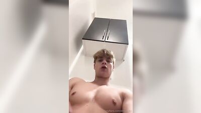 [HOT OF][0370] Hot MENage à trois in the Bedroom!