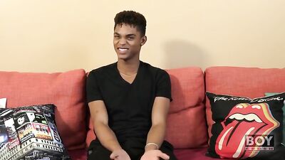 Discovering a new Twink Prince - Cum Shots Handjob!