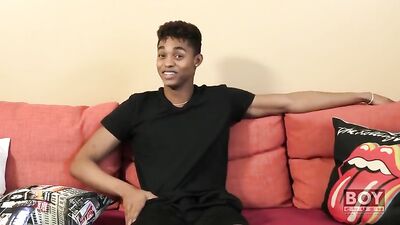 Discovering a new Twink Prince - Cum Shots Handjob!