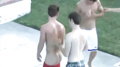 Outdoor Twister: Naked Men Masturbating in Public!