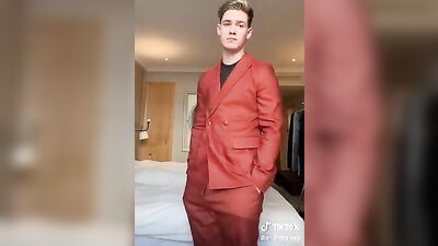 Unleashing Harvey Mills Hidd*en Desires - A Solo Amateur Hot Big Dick Adventure!