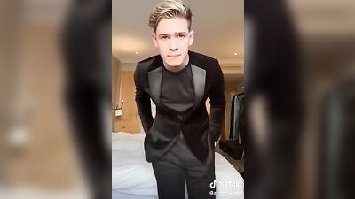 Unleashing Harvey Mills Hidd*en Desires - A Solo Amateur Hot Big Dick Adventure!