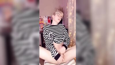 Solo Cam Cumming - Hardcore Web-Cam Sex!