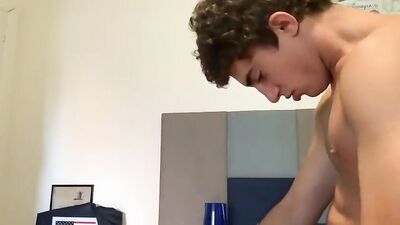 Curly Haired Jocks Wild Web-Cam Show - Muscle Boys Cumming Amateurs!