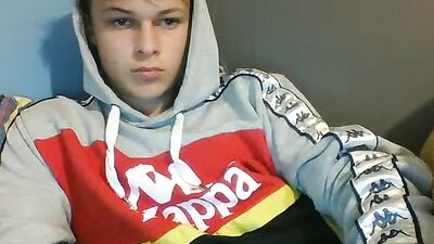 Young French Cam Boy - Exploring His Sexuality!