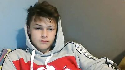 Young French Cam Boy - Exploring His Sexuality!