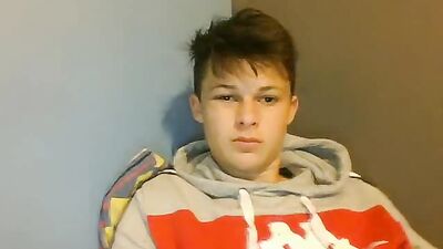 Young French Cam Boy - Exploring His Sexuality!