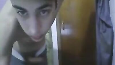 Gay Arab Porn: Exploring Big Cocks on Twitter!