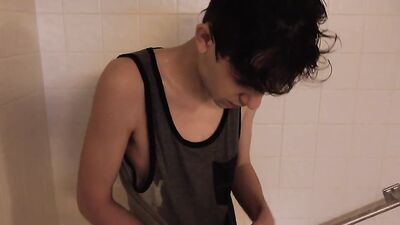 Brother Punished: Bareback Cum Shots Oral!