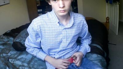 Gay Cam Sex - Big Cock Amateur Masturbates for You!