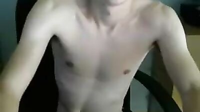 Amateur Web-Cam Sweet Ass Playboy - Dado2020 shows his cock and bum!