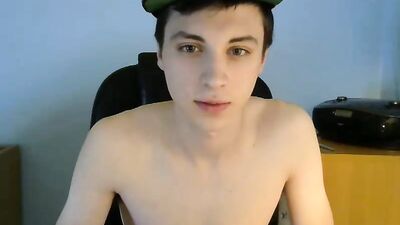 Gay Cum Fountain Spraying Web-Cam Show by Slovenian Porn Star Dado2020