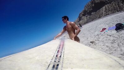 Gay Surfing Twinks Porn: Naked Muscle Boys and Big Cocks!