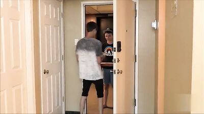 Raw Fucking Tip! Austin Gets Bareback Cum Shots