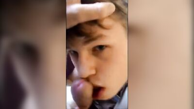 Young And Hungry - Cash Facials With Amateur Muscle Boys!