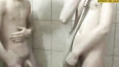 Boys dans la douche boys porn