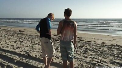 Beach Bareback Fucking - Cum Shots Delight