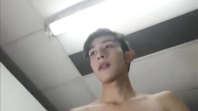 Latin Hottie Cums on Camera for Your Pure Pleasure!