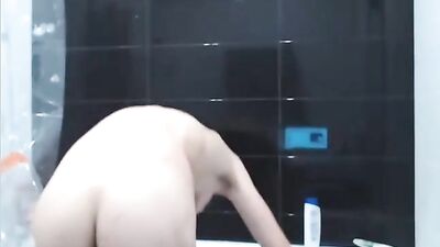 Gay Webcam Showers: Artur Cums with Boys!