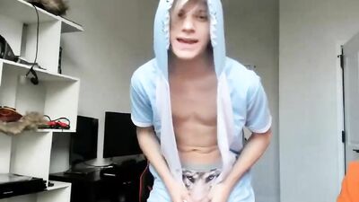 JO Fun Cam Boys Porn - Exploring Gay Desires in the Digital Age