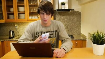 Why Lads Love Phone Date Boys Porn - Bareback Cum Shots!