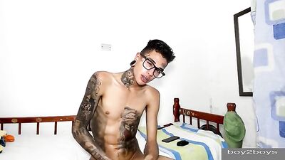 Gigantic Black Twink Delivers Cum-Splosive Performance in Gay Porn Video!