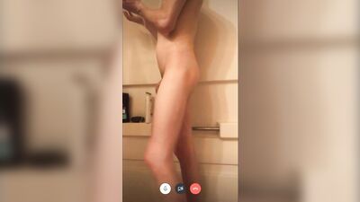 Gay Porn Video: Tu viens sous la douche avec moi? - Gay Fetish, DaddyBoy, Bathroom Sex