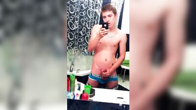 Mirror Cam Boys Gay Porn Selfie: A Daring Amateur Web-Cam Experience!