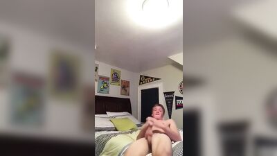 College Jock Muscle Boys Cumshots: The Ultimate Amateur Porn Experience!