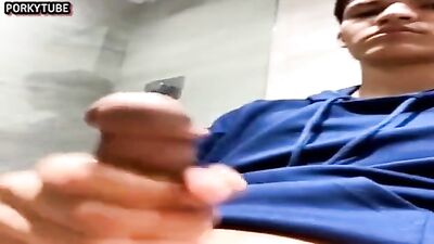 Unloading my cum after a long day boys - A gay porn video full of hot action!