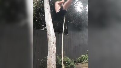 Gay Muscle Worship: Thomas Kucs Working Out Session