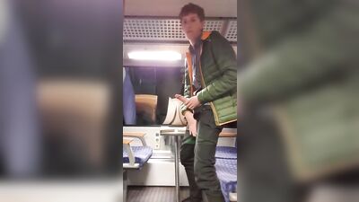 Gay Porn Twink Cum Shot Train Jerk Quick Cam Video