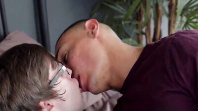 Sun-kissed Twinks: Bareback Romance Porn Summer Boys Sex!