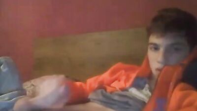 Online Boys Porn: Jacking Off for Hot Gay Guys!