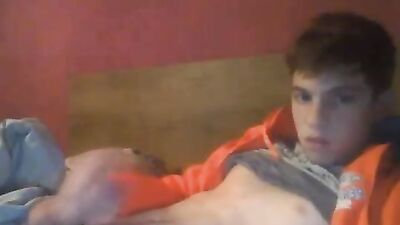 Online Boys Porn: Jacking Off for Hot Gay Guys!