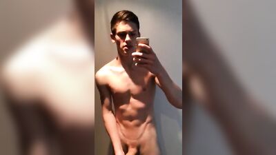 Gay Amateur Webcam Teen Porn - Selfie Adventure