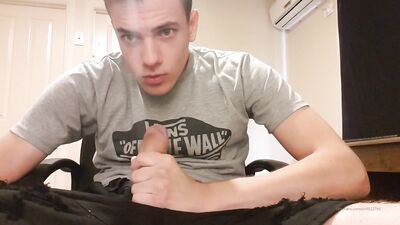 Gay Teen Solo Suck Cam Records: Self-pleasure Gay Porn Video!