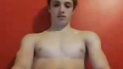 Cumming Twink Cutie: Amateur Porn Action